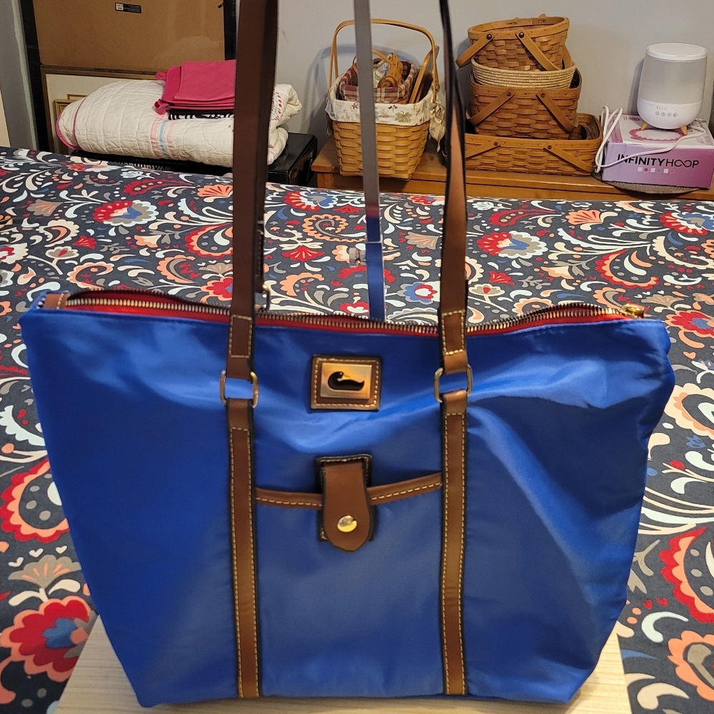 Dooney & Bourke Tote Bag